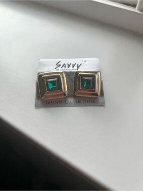 Vintage 90s Gold-Tone clip on Earrings with Green Swarovski  Crystal